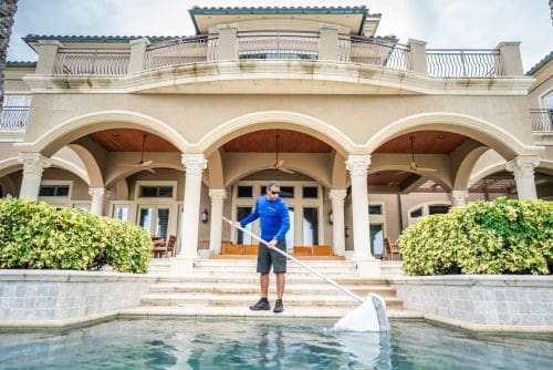 nations-largest-pool-service-company-sps-poolcar
